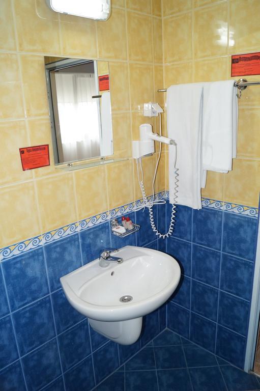 Hotel Kardjali Kurdzhali Luaran gambar